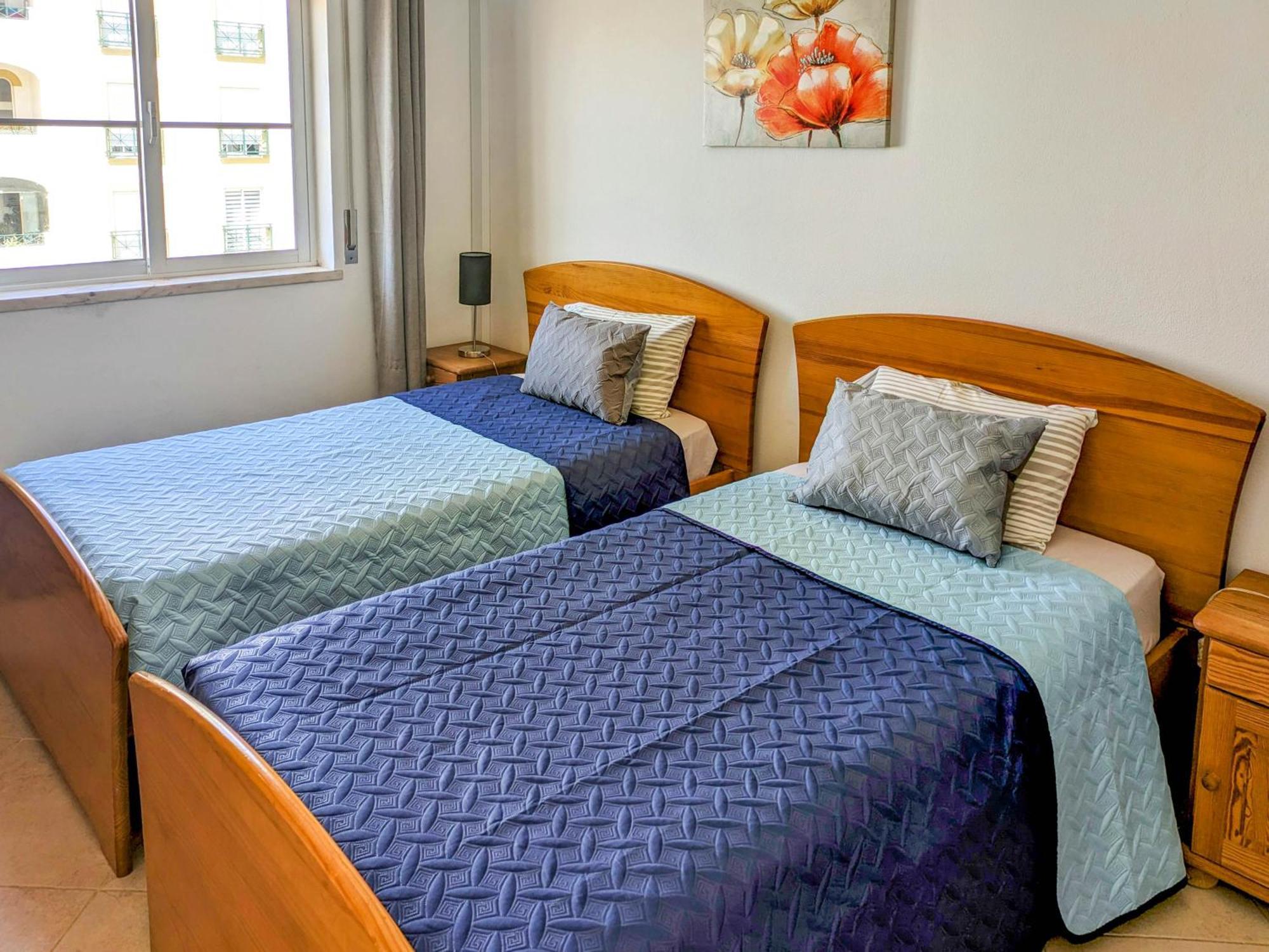 Two Bedroom Apartment - 110M2, Ac, Terrace, Wi-Fi ลากอส ภายนอก รูปภาพ