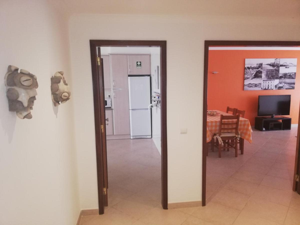 Two Bedroom Apartment - 110M2, Ac, Terrace, Wi-Fi ลากอส ภายนอก รูปภาพ